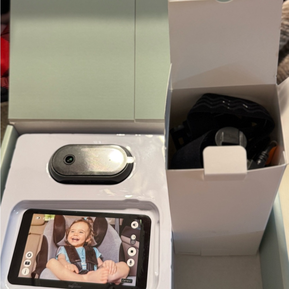 My Tiny Traveler In-Car Baby Monitor - Picture 4 of 6